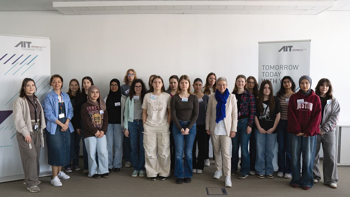 Töchtertag (c) AIT Lena Hummelsberger (1)