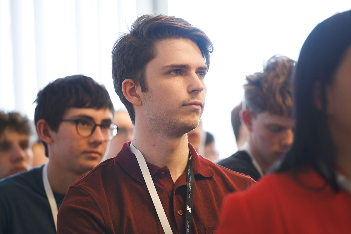 Next Generation AI: Schüler:innen zeigen in der AI Factory Austria konkrete KI-Projekte