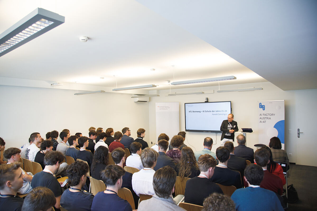 Next Generation AI: Schüler:innen zeigen in der AI Factory Austria konkrete KI-Projekte