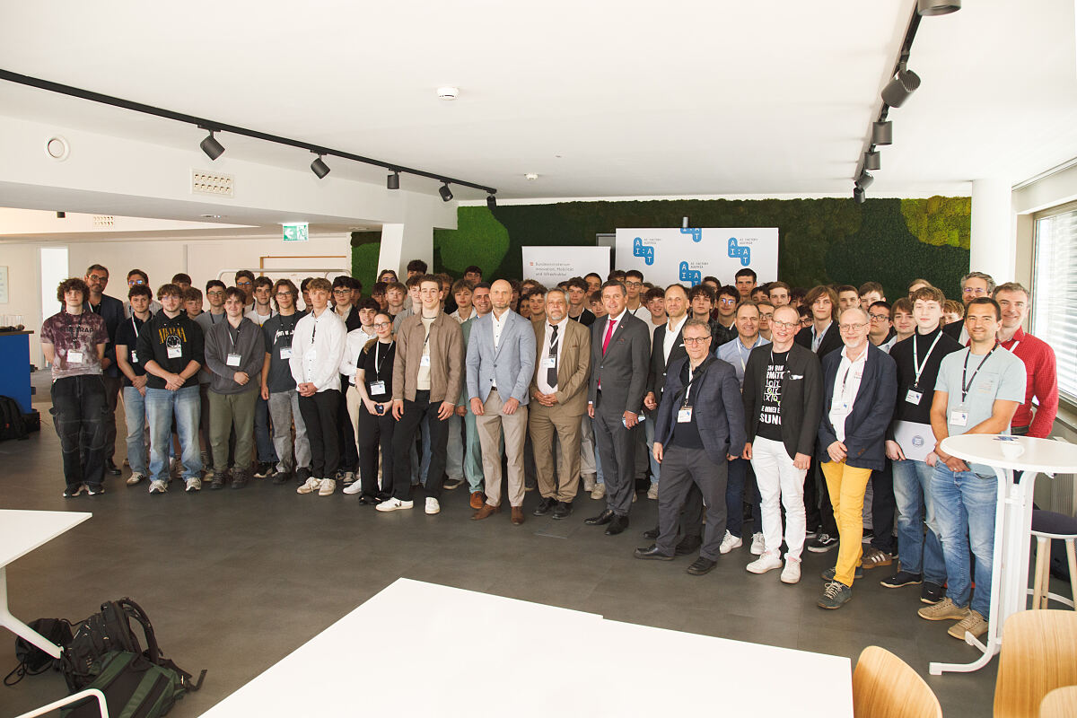 Next Generation AI: Schüler:innen zeigen in der AI Factory Austria konkrete KI-Projekte