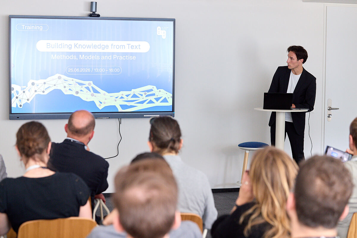 ÖAW-Delegation besucht AI Factory Austria AI:AT