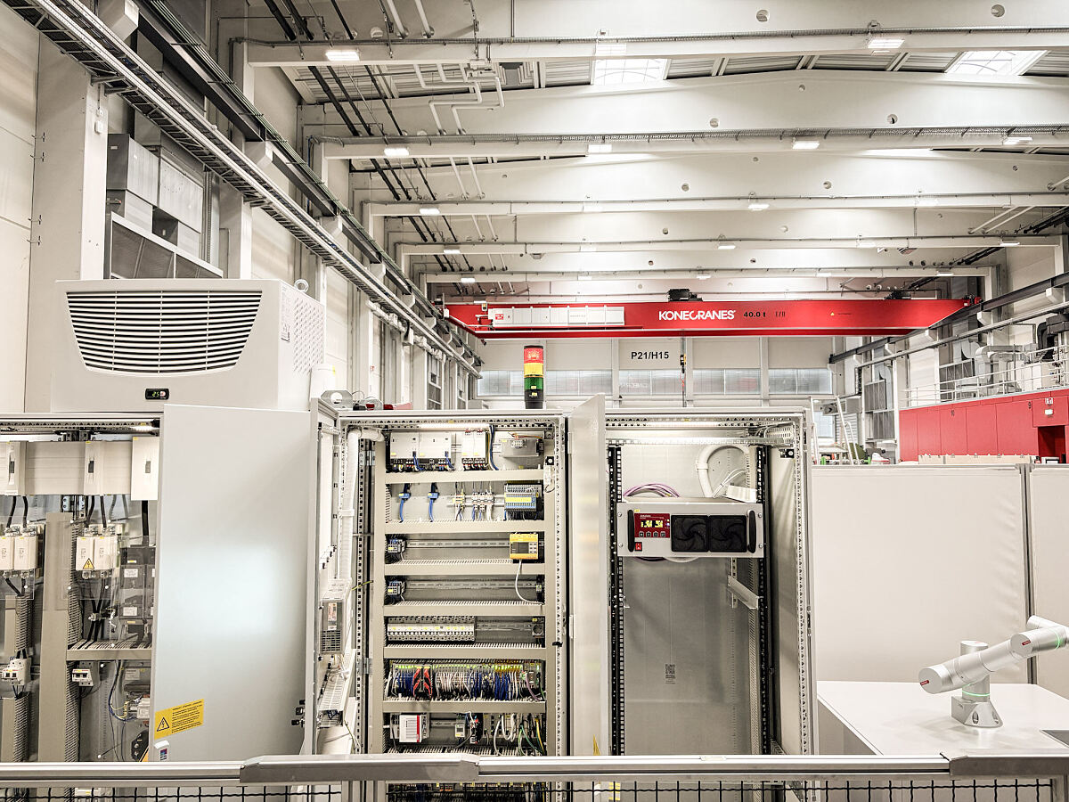 Schaltschrank der Austrian DC Pilot Factory 