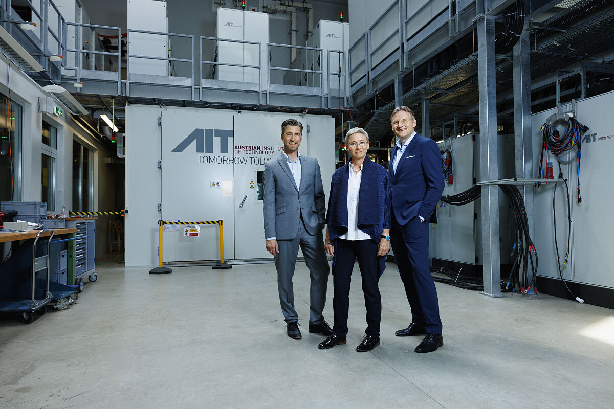 AIT Managing Directors: Alexander Svejkovsky, Brigitte Bach, Andreas Kugi